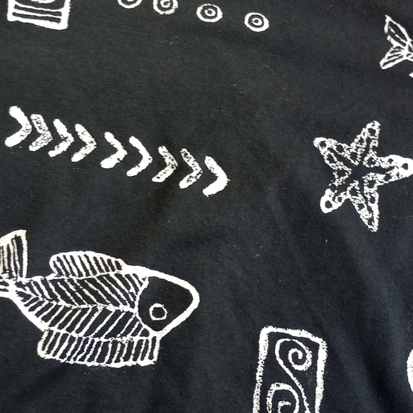 Vintage  Women’s Abstract Fossil Fish Shirt - Picture 4 of 6